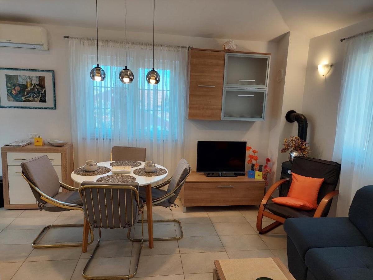 Apartamento Lana Fažana Exterior foto